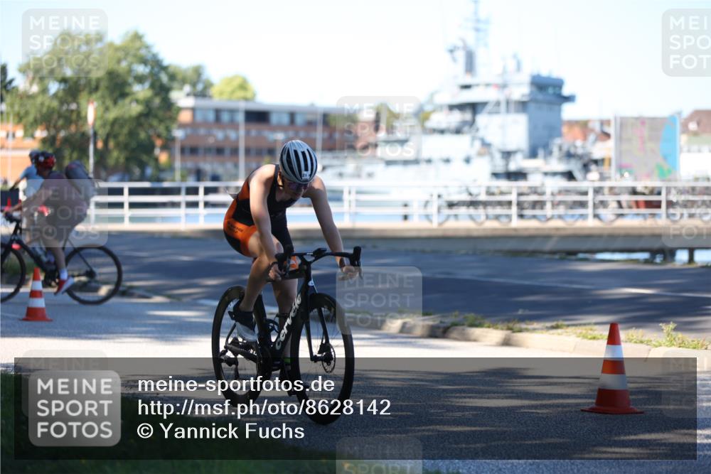 17.08.2025 - KN Förde Triathlon 2025 Yannick Fuchs http://msf.ph/oto/8628142 17.08.2025 15:04:39 Radfahren 21, 27, 34 meine-sportfotos.de