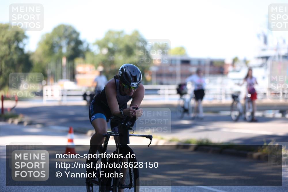 17.08.2025 - KN Förde Triathlon 2025 Yannick Fuchs http://msf.ph/oto/8628150 17.08.2025 15:05:24 Radfahren 20, 25, 36 meine-sportfotos.de