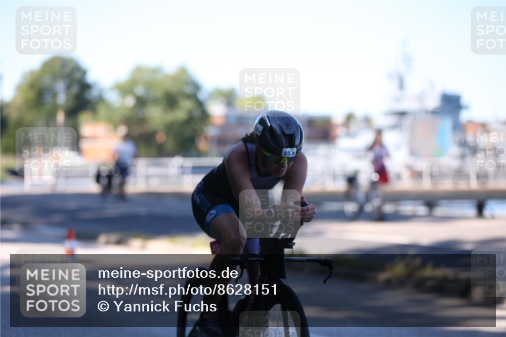 17.08.2025 - KN Förde Triathlon 2025 Yannick Fuchs http://msf.ph/oto/8628151 17.08.2025 15:05:24 Radfahren 20, 25, 36 meine-sportfotos.de