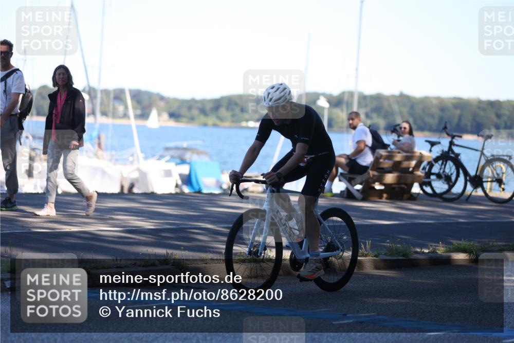 17.08.2025 - KN Förde Triathlon 2025 Yannick Fuchs http://msf.ph/oto/8628200 17.08.2025 15:19:30 Radfahren 10 meine-sportfotos.de