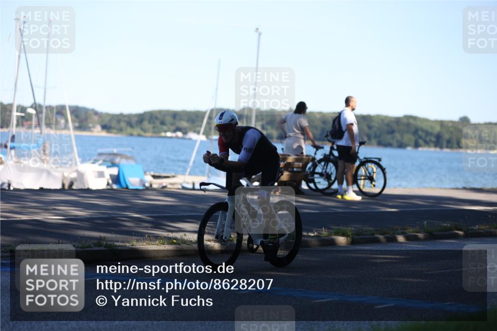 17.08.2025 - KN Förde Triathlon 2025 Yannick Fuchs http://msf.ph/oto/8628207 17.08.2025 15:20:30 Radfahren 5, 12 meine-sportfotos.de