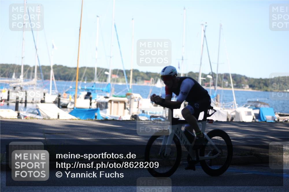 17.08.2025 - KN Förde Triathlon 2025 Yannick Fuchs http://msf.ph/oto/8628209 17.08.2025 15:20:31 Radfahren 2, 5, 12 meine-sportfotos.de
