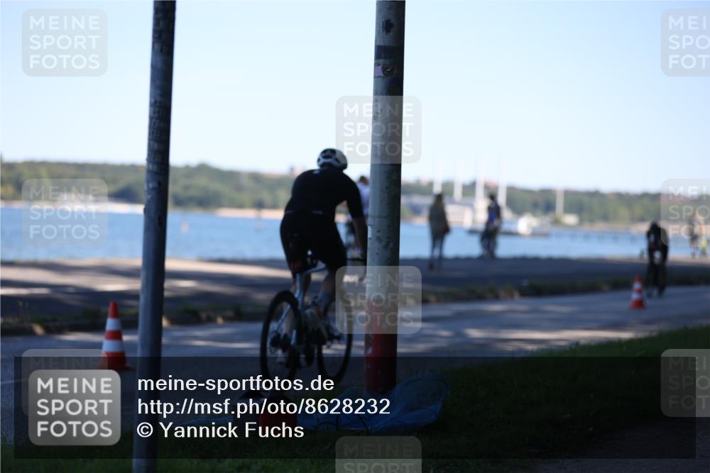 17.08.2025 - KN Förde Triathlon 2025 Yannick Fuchs http://msf.ph/oto/8628232 17.08.2025 15:20:58 Radfahren 1, 7, 10, 15, 11 meine-sportfotos.de