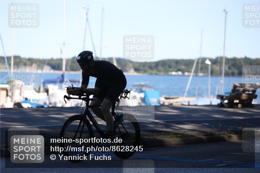 17.08.2025 - KN Förde Triathlon 2025 Yannick Fuchs http://msf.ph/oto/8628245 17.08.2025 15:21:09 Radfahren 7, 14, 15 meine-sportfotos.de
