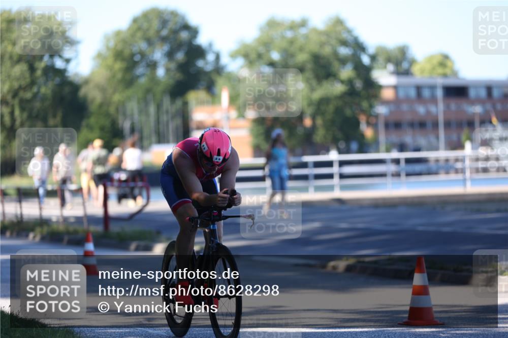 17.08.2025 - KN Förde Triathlon 2025 Yannick Fuchs http://msf.ph/oto/8628298 17.08.2025 15:23:41 Radfahren 8 meine-sportfotos.de