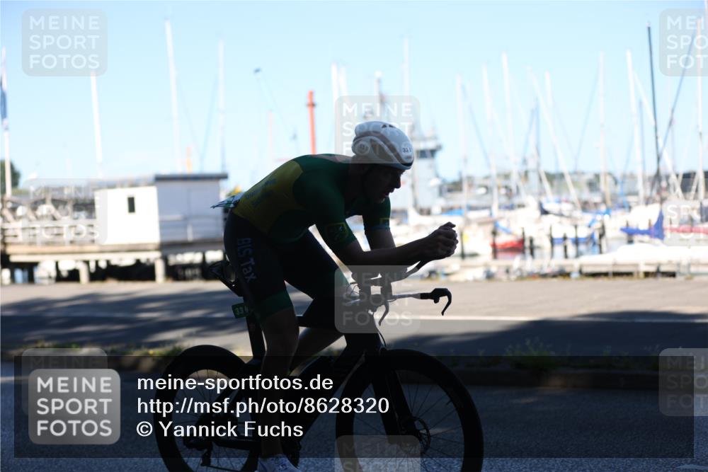 17.08.2025 - KN Förde Triathlon 2025 Yannick Fuchs http://msf.ph/oto/8628320 17.08.2025 15:26:16 Radfahren 13, 31, 33 meine-sportfotos.de
