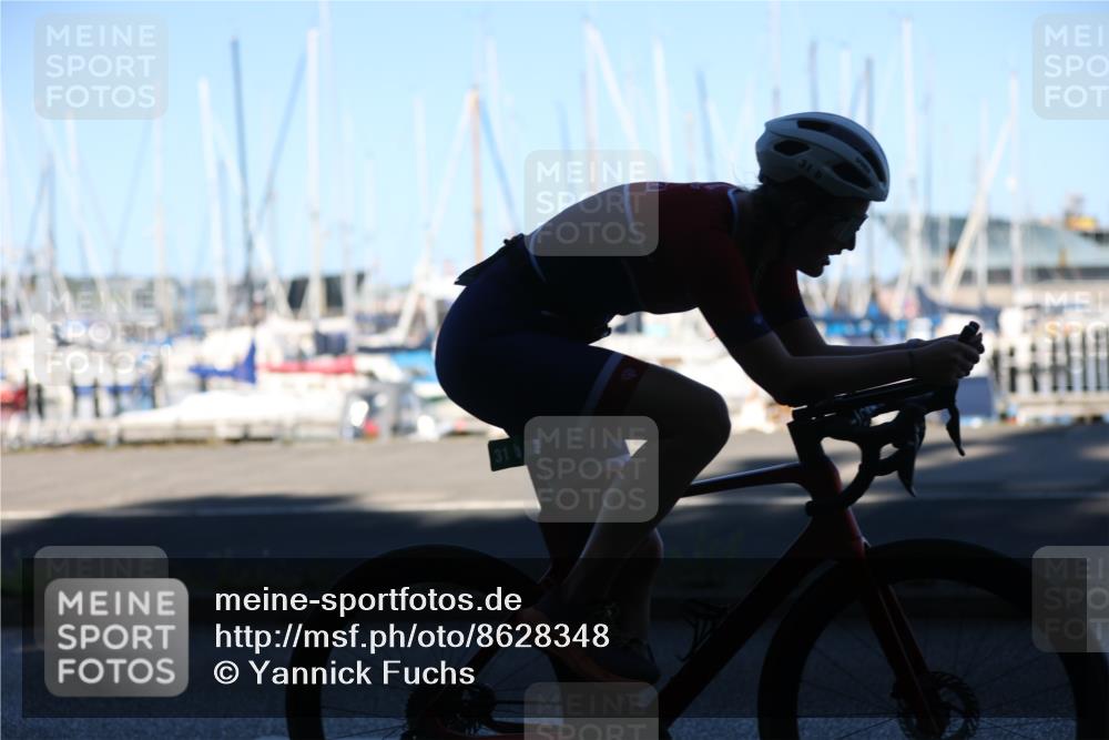 17.08.2025 - KN Förde Triathlon 2025 Yannick Fuchs http://msf.ph/oto/8628348 17.08.2025 15:27:57 Radfahren 31, 35 meine-sportfotos.de