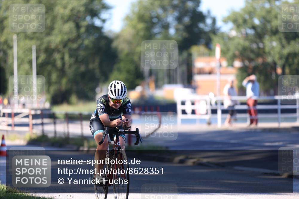 17.08.2025 - KN Förde Triathlon 2025 Yannick Fuchs http://msf.ph/oto/8628351 17.08.2025 15:28:21 Radfahren 24, 32, 22, 24 meine-sportfotos.de
