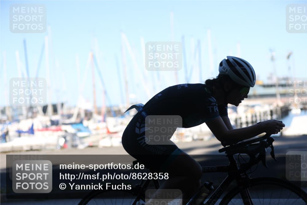 17.08.2025 - KN Förde Triathlon 2025 Yannick Fuchs http://msf.ph/oto/8628358 17.08.2025 15:28:22 Radfahren 32, 22, 24 meine-sportfotos.de