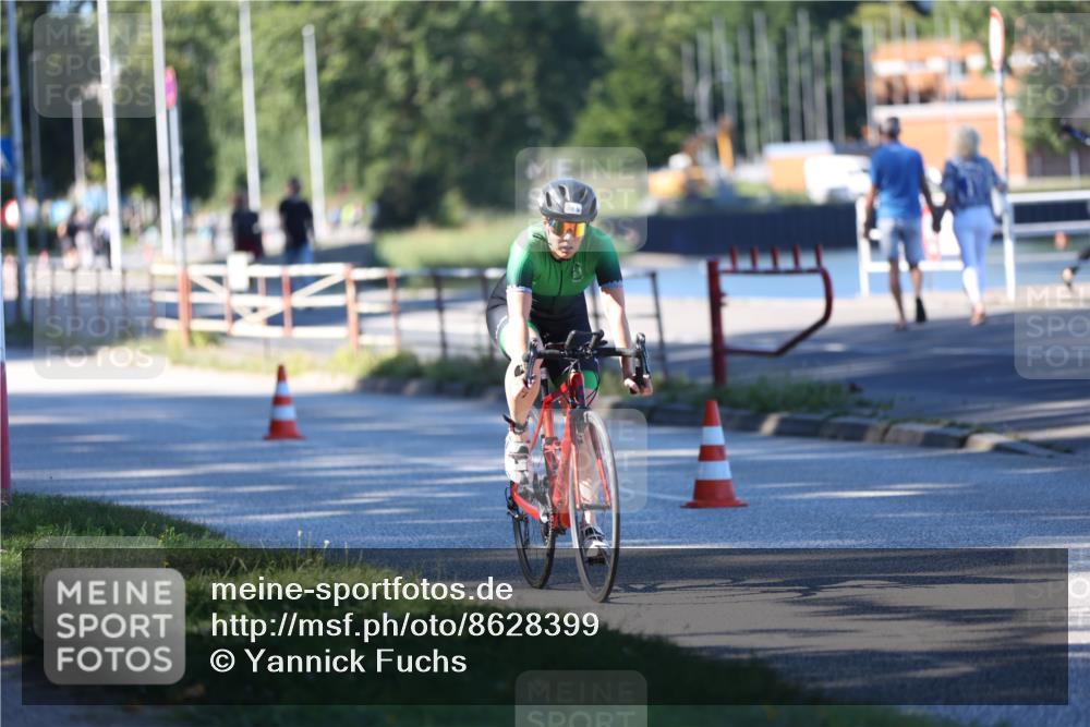 17.08.2025 - KN Förde Triathlon 2025 Yannick Fuchs http://msf.ph/oto/8628399 17.08.2025 15:31:53 Radfahren 30, 18, 27 meine-sportfotos.de