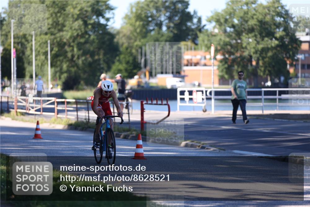 17.08.2025 - KN Förde Triathlon 2025 Yannick Fuchs http://msf.ph/oto/8628521 17.08.2025 15:41:41 Radfahren 16 meine-sportfotos.de