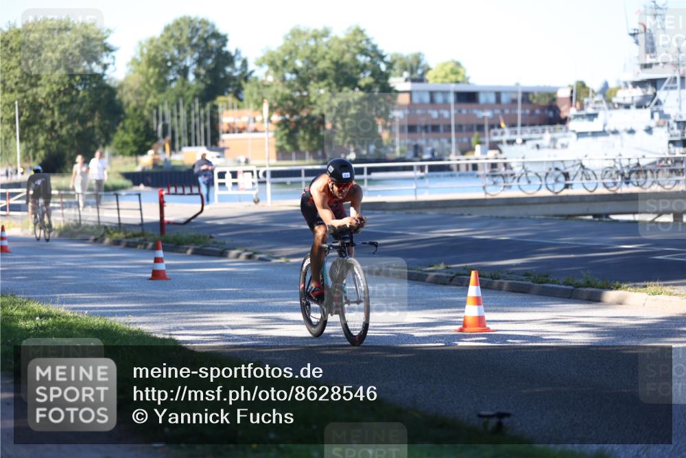 17.08.2025 - KN Förde Triathlon 2025 Yannick Fuchs http://msf.ph/oto/8628546 17.08.2025 15:45:09 Radfahren 2, 10 meine-sportfotos.de