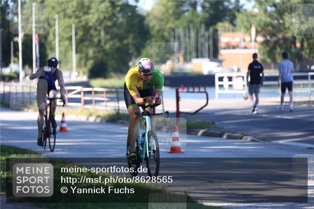 17.08.2025 - KN Förde Triathlon 2025 Yannick Fuchs http://msf.ph/oto/8628565 17.08.2025 15:47:41 Radfahren 11, 12, 15 meine-sportfotos.de