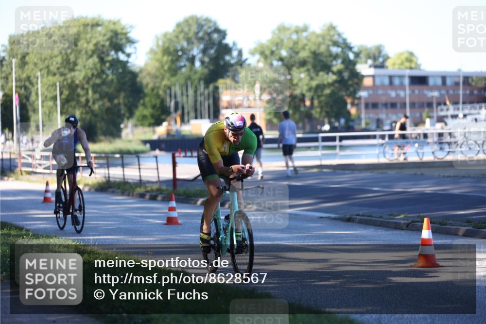 17.08.2025 - KN Förde Triathlon 2025 Yannick Fuchs http://msf.ph/oto/8628567 17.08.2025 15:47:41 Radfahren 11, 12, 15 meine-sportfotos.de