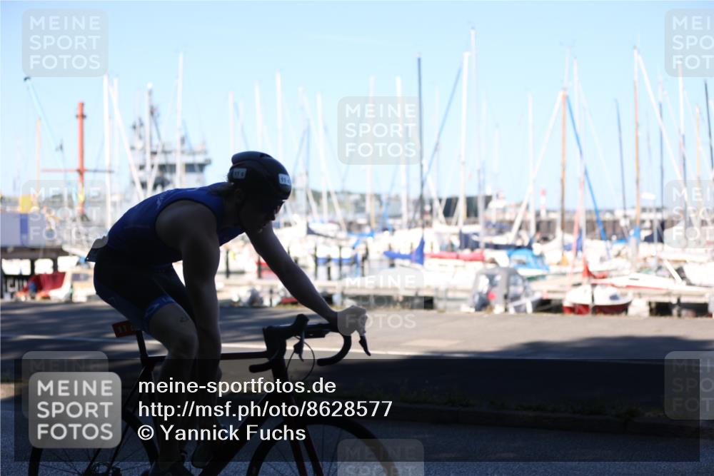 17.08.2025 - KN Förde Triathlon 2025 Yannick Fuchs http://msf.ph/oto/8628577 17.08.2025 15:47:43 Radfahren 11, 12 meine-sportfotos.de