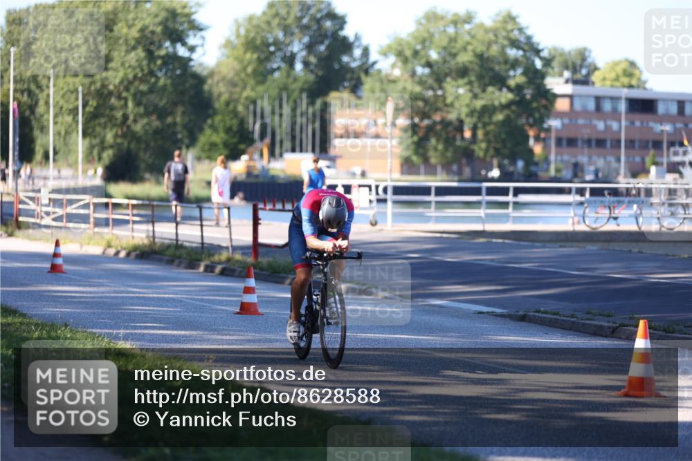 17.08.2025 - KN Förde Triathlon 2025 Yannick Fuchs http://msf.ph/oto/8628588 17.08.2025 15:50:24 Radfahren 8 meine-sportfotos.de