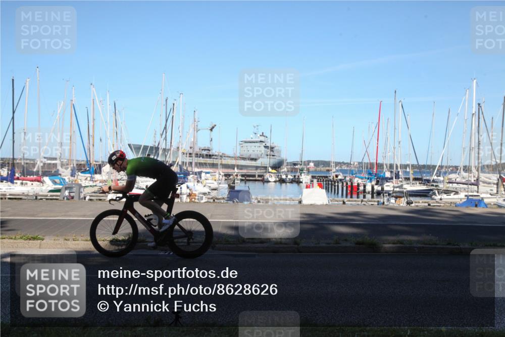 17.08.2025 - KN Förde Triathlon 2025 Yannick Fuchs http://msf.ph/oto/8628626 17.08.2025 14:56:23 Radfahren  meine-sportfotos.de
