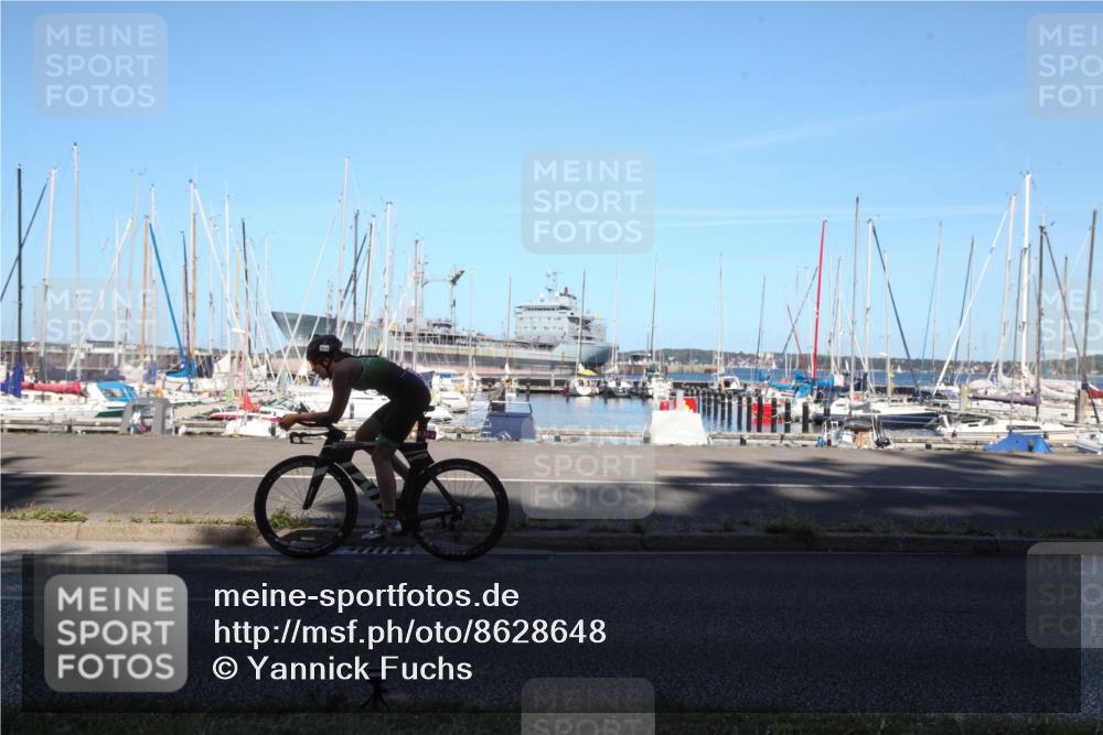 17.08.2025 - KN Förde Triathlon 2025 Yannick Fuchs http://msf.ph/oto/8628648 17.08.2025 15:01:00 Radfahren  meine-sportfotos.de
