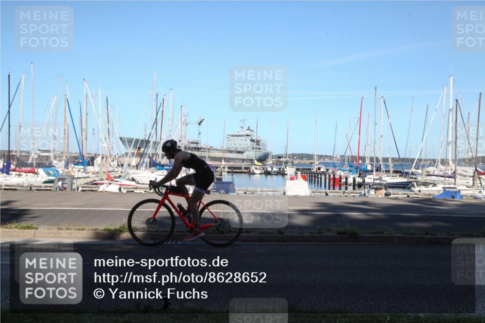 17.08.2025 - KN Förde Triathlon 2025 Yannick Fuchs http://msf.ph/oto/8628652 17.08.2025 15:01:57 Radfahren  meine-sportfotos.de