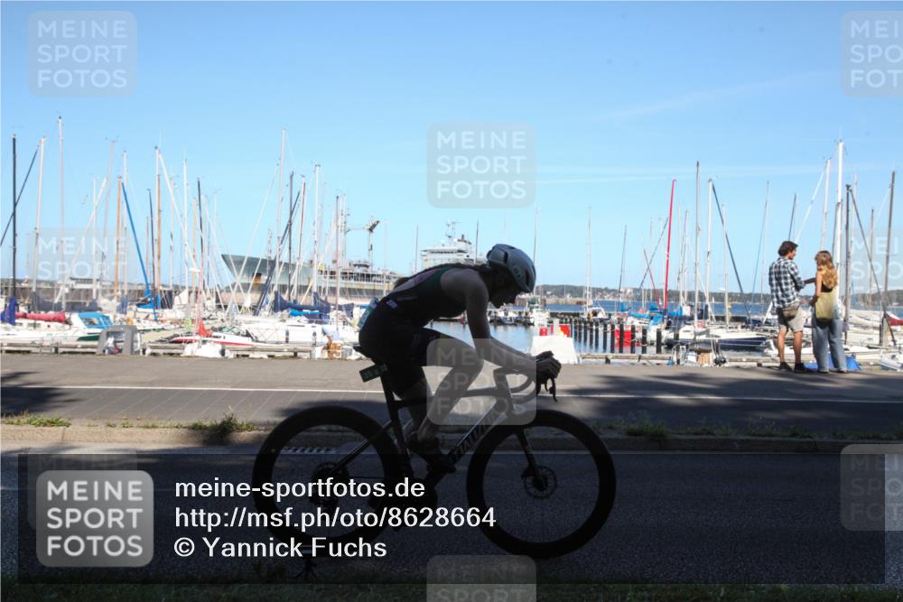 17.08.2025 - KN Förde Triathlon 2025 Yannick Fuchs http://msf.ph/oto/8628664 17.08.2025 15:03:21 Radfahren  meine-sportfotos.de