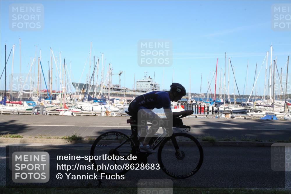 17.08.2025 - KN Förde Triathlon 2025 Yannick Fuchs http://msf.ph/oto/8628683 17.08.2025 15:06:05 Radfahren  meine-sportfotos.de