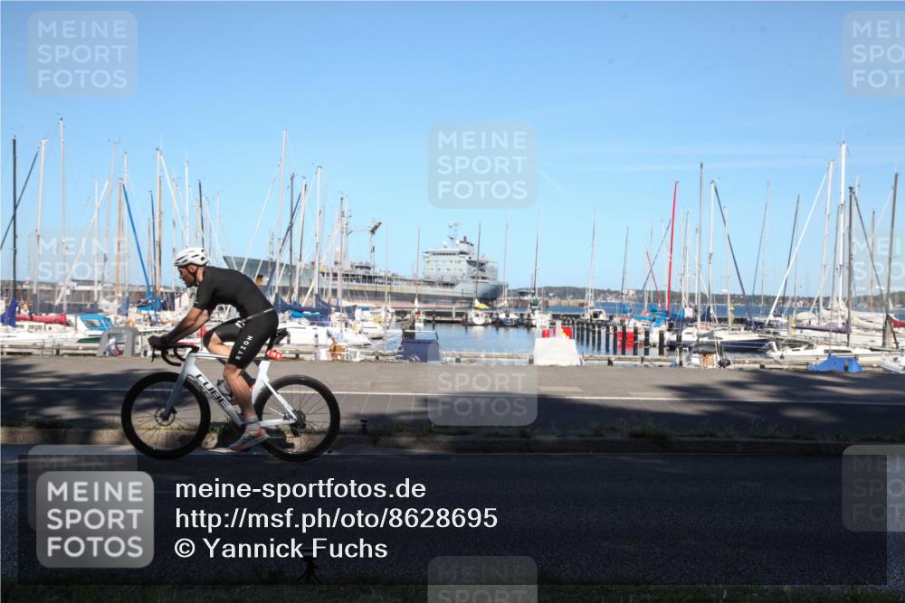 17.08.2025 - KN Förde Triathlon 2025 Yannick Fuchs http://msf.ph/oto/8628695 17.08.2025 15:19:32 Radfahren  meine-sportfotos.de