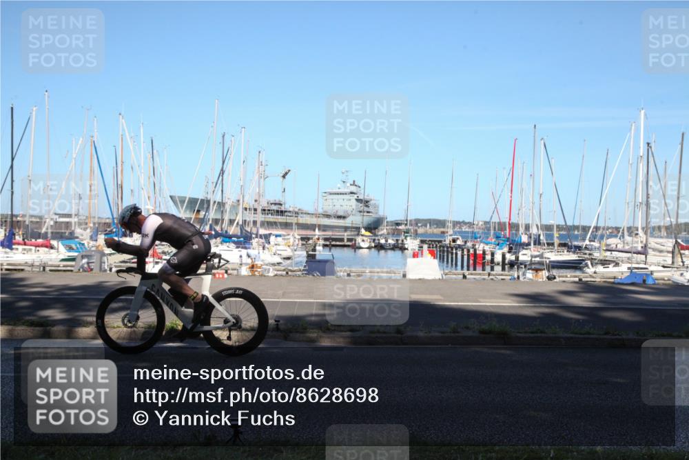 17.08.2025 - KN Förde Triathlon 2025 Yannick Fuchs http://msf.ph/oto/8628698 17.08.2025 15:20:32 Radfahren  meine-sportfotos.de