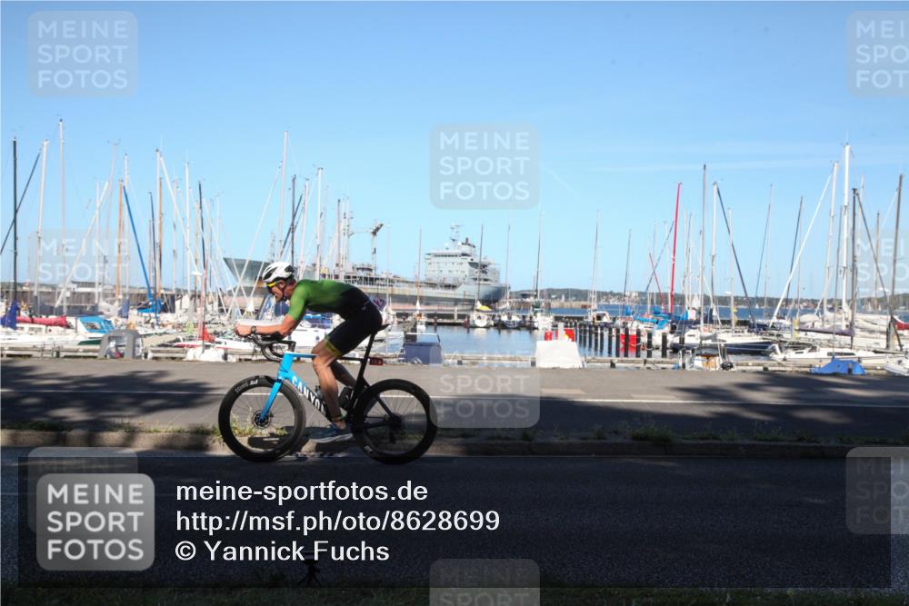17.08.2025 - KN Förde Triathlon 2025 Yannick Fuchs http://msf.ph/oto/8628699 17.08.2025 15:20:36 Radfahren  meine-sportfotos.de