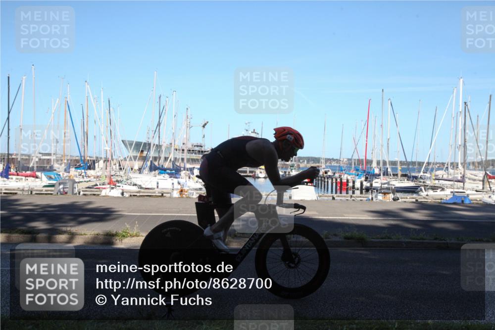 17.08.2025 - KN Förde Triathlon 2025 Yannick Fuchs http://msf.ph/oto/8628700 17.08.2025 15:20:40 Radfahren  meine-sportfotos.de