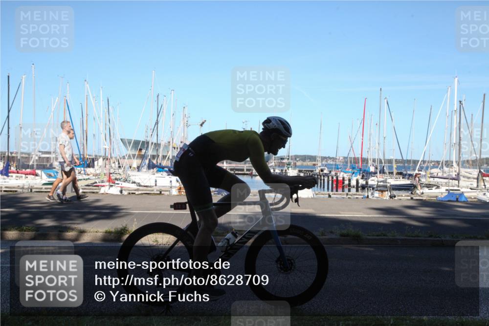 17.08.2025 - KN Förde Triathlon 2025 Yannick Fuchs http://msf.ph/oto/8628709 17.08.2025 15:22:01 Radfahren  meine-sportfotos.de