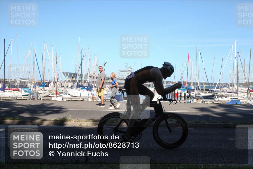 17.08.2025 - KN Förde Triathlon 2025 Yannick Fuchs http://msf.ph/oto/8628713 17.08.2025 15:22:33 Radfahren  meine-sportfotos.de