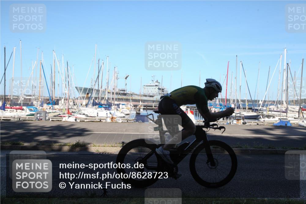 17.08.2025 - KN Förde Triathlon 2025 Yannick Fuchs http://msf.ph/oto/8628723 17.08.2025 15:26:16 Radfahren  meine-sportfotos.de