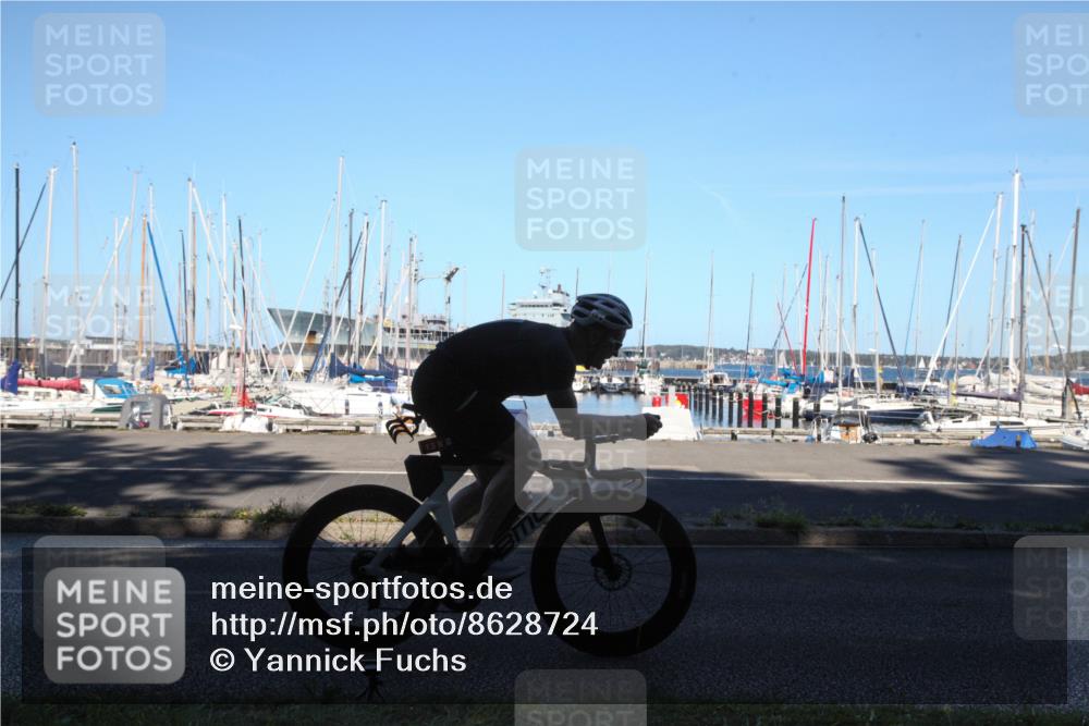 17.08.2025 - KN Förde Triathlon 2025 Yannick Fuchs http://msf.ph/oto/8628724 17.08.2025 15:26:19 Radfahren  meine-sportfotos.de