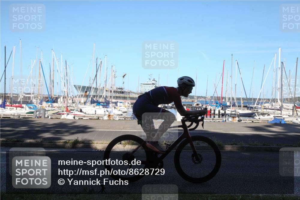 17.08.2025 - KN Förde Triathlon 2025 Yannick Fuchs http://msf.ph/oto/8628729 17.08.2025 15:27:57 Radfahren  meine-sportfotos.de