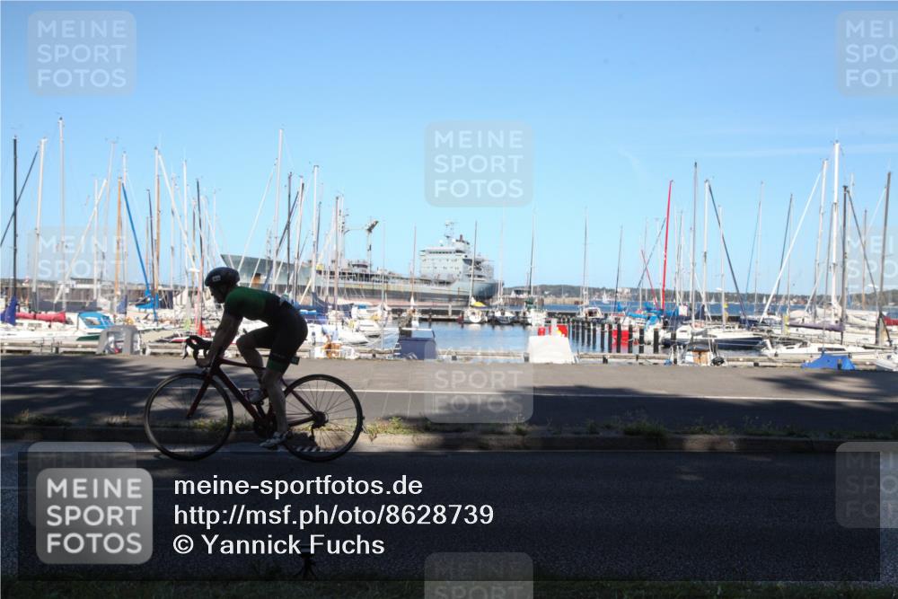 17.08.2025 - KN Förde Triathlon 2025 Yannick Fuchs http://msf.ph/oto/8628739 17.08.2025 15:30:20 Radfahren  meine-sportfotos.de