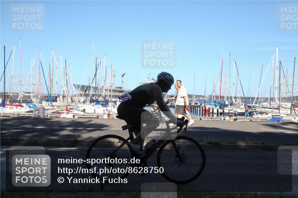 17.08.2025 - KN Förde Triathlon 2025 Yannick Fuchs http://msf.ph/oto/8628750 17.08.2025 15:34:06 Radfahren  meine-sportfotos.de