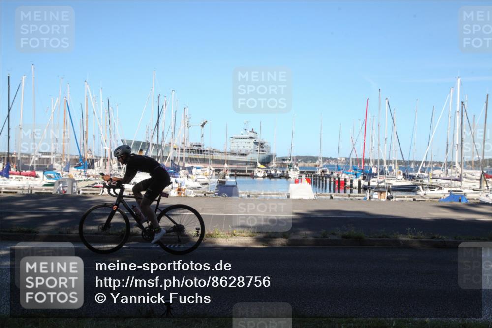 17.08.2025 - KN Förde Triathlon 2025 Yannick Fuchs http://msf.ph/oto/8628756 17.08.2025 15:35:02 Radfahren  meine-sportfotos.de