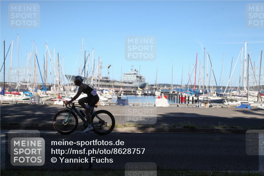 17.08.2025 - KN Förde Triathlon 2025 Yannick Fuchs http://msf.ph/oto/8628757 17.08.2025 15:35:23 Radfahren  meine-sportfotos.de