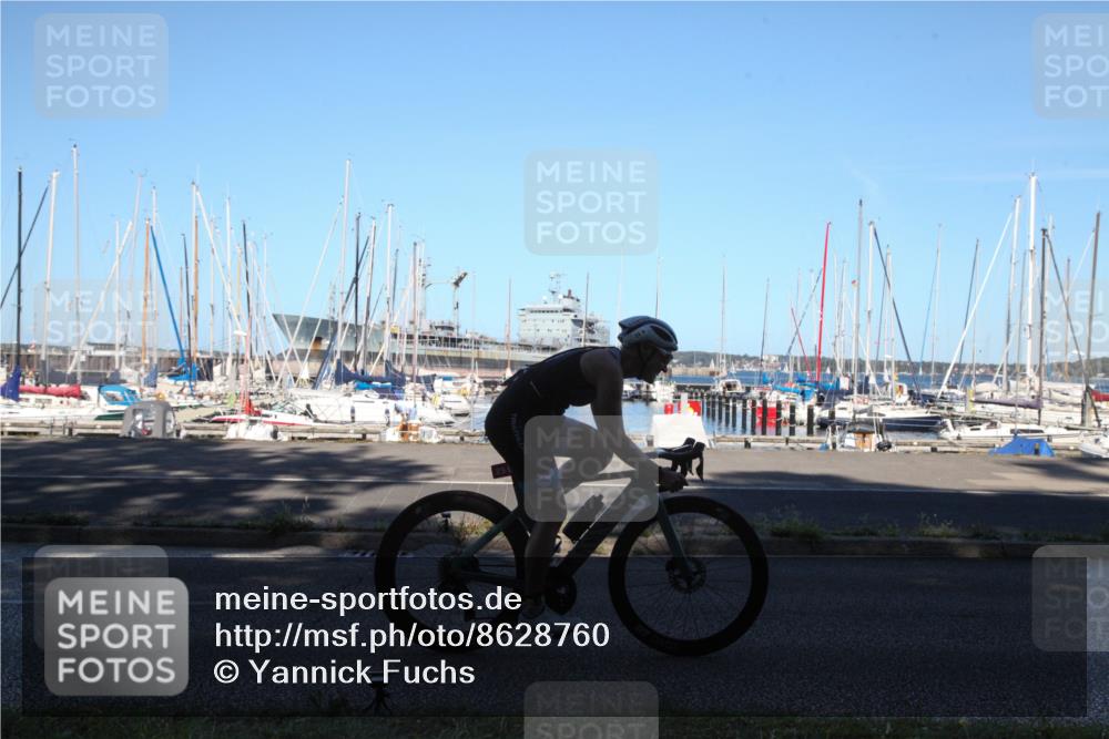 17.08.2025 - KN Förde Triathlon 2025 Yannick Fuchs http://msf.ph/oto/8628760 17.08.2025 15:37:09 Radfahren  meine-sportfotos.de
