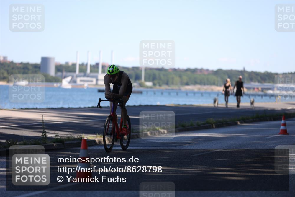 17.08.2025 - KN Förde Triathlon 2025 Yannick Fuchs http://msf.ph/oto/8628798 17.08.2025 14:54:31 Radfahren  meine-sportfotos.de