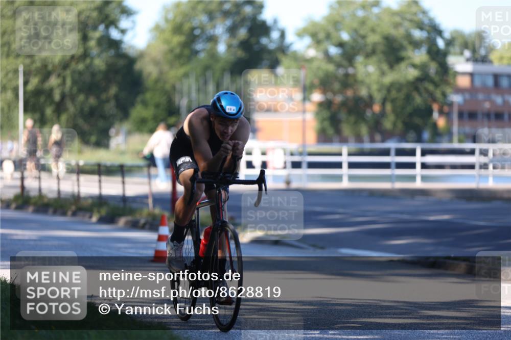 17.08.2025 - KN Förde Triathlon 2025 Yannick Fuchs http://msf.ph/oto/8628819 17.08.2025 14:55:57 Radfahren  meine-sportfotos.de