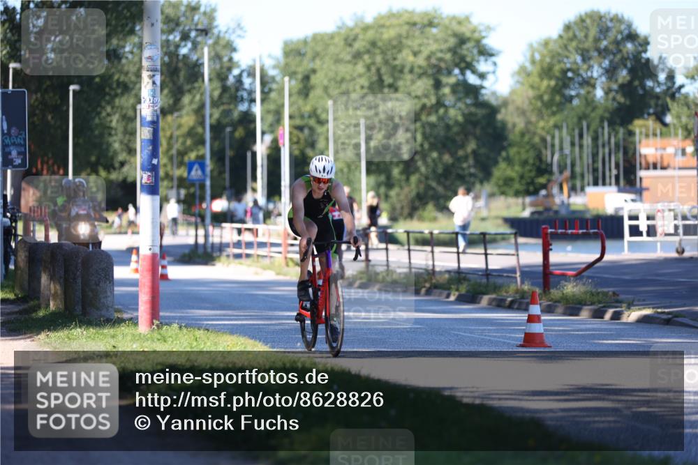 17.08.2025 - KN Förde Triathlon 2025 Yannick Fuchs http://msf.ph/oto/8628826 17.08.2025 14:56:01 Radfahren  meine-sportfotos.de