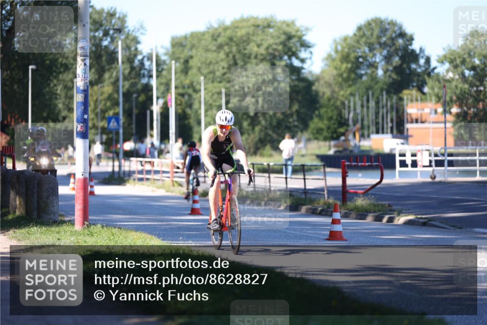 17.08.2025 - KN Förde Triathlon 2025 Yannick Fuchs http://msf.ph/oto/8628827 17.08.2025 14:56:02 Radfahren  meine-sportfotos.de