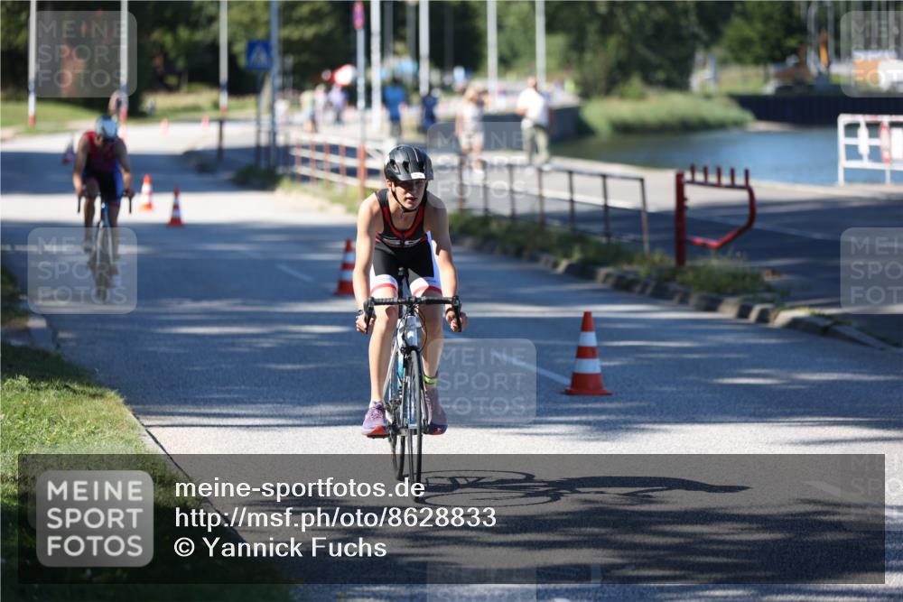 17.08.2025 - KN Förde Triathlon 2025 Yannick Fuchs http://msf.ph/oto/8628833 17.08.2025 14:57:28 Radfahren  meine-sportfotos.de