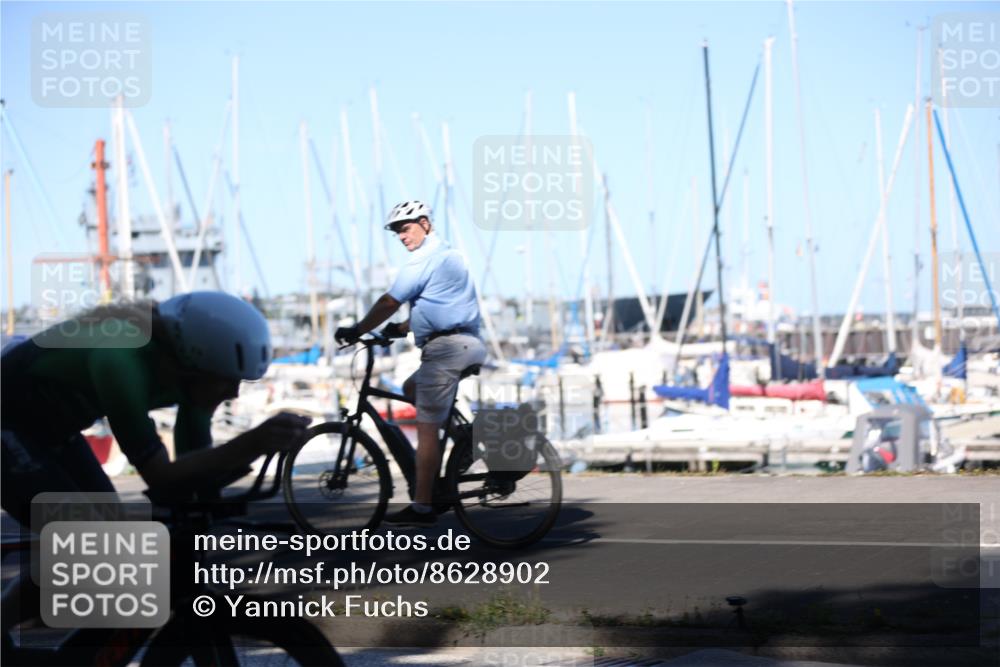 17.08.2025 - KN Förde Triathlon 2025 Yannick Fuchs http://msf.ph/oto/8628902 17.08.2025 15:18:29 Radfahren  meine-sportfotos.de
