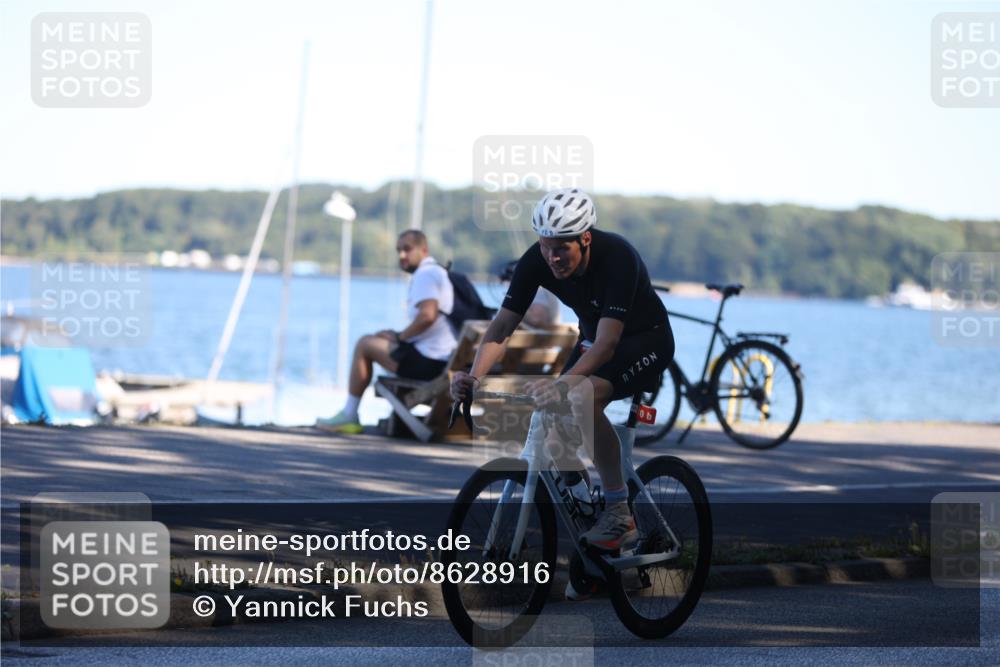 17.08.2025 - KN Förde Triathlon 2025 Yannick Fuchs http://msf.ph/oto/8628916 17.08.2025 15:19:30 Radfahren 0 meine-sportfotos.de