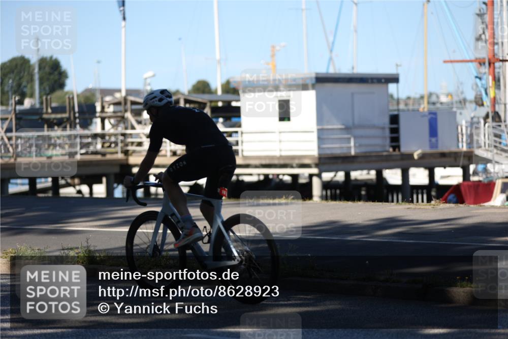 17.08.2025 - KN Förde Triathlon 2025 Yannick Fuchs http://msf.ph/oto/8628923 17.08.2025 15:19:32 Radfahren  meine-sportfotos.de