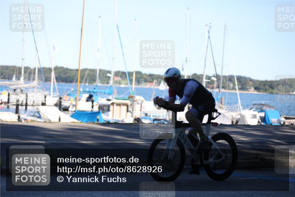 17.08.2025 - KN Förde Triathlon 2025 Yannick Fuchs http://msf.ph/oto/8628926 17.08.2025 15:20:31 Radfahren  meine-sportfotos.de