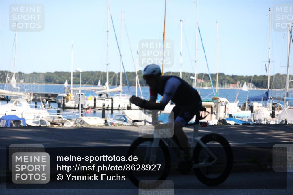 17.08.2025 - KN Förde Triathlon 2025 Yannick Fuchs http://msf.ph/oto/8628927 17.08.2025 15:20:31 Radfahren  meine-sportfotos.de