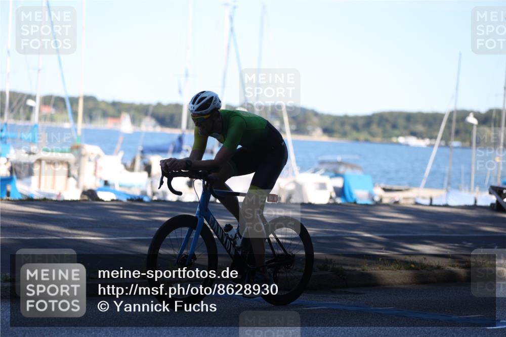 17.08.2025 - KN Förde Triathlon 2025 Yannick Fuchs http://msf.ph/oto/8628930 17.08.2025 15:20:35 Radfahren  meine-sportfotos.de